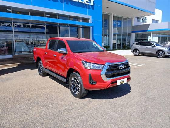 TOYOTA HILUX 2.8 D-4D TURBO DIESEL CD SRV 4X4 AUTOMÁTICO TOYOTA HILUX 2.8 D-4D TURBO DIESEL CD SRV 4X4 AUTOMÁTICO